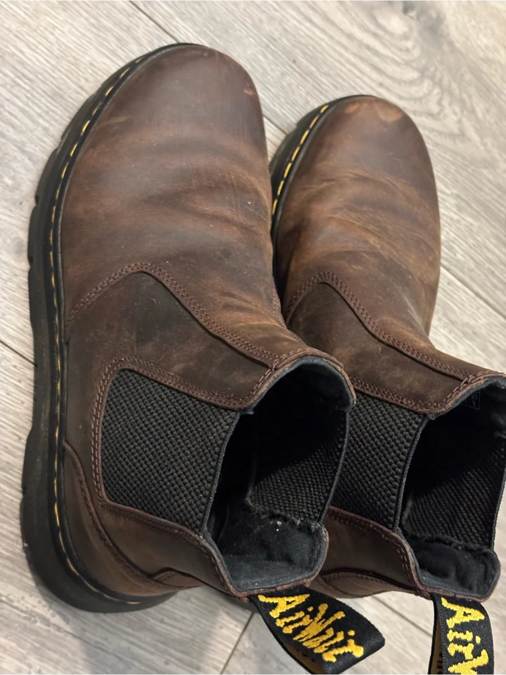 Dr. Martens Men's 7 Women’s 8 Brown Leather Chukka Boots